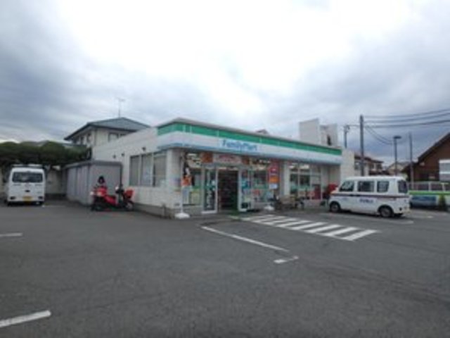 ファミリーマート宮沢町一丁目店