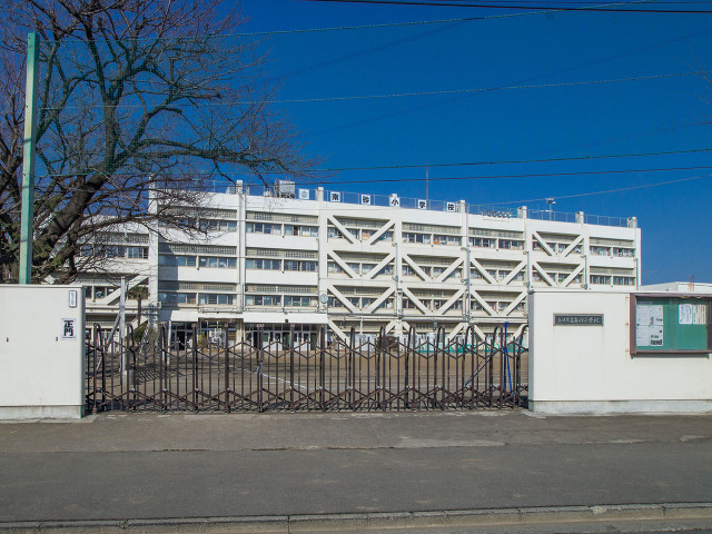 立川市立南砂小学校