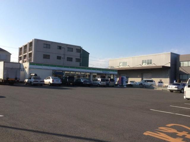 ファミリーマート東大和青梅街道店
