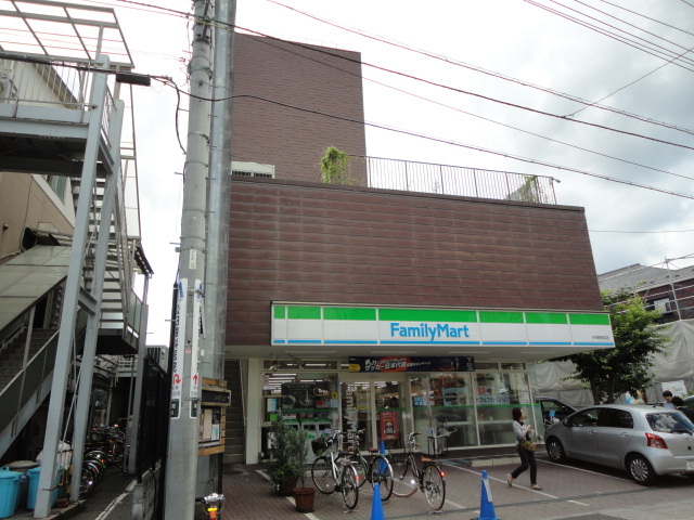 ファミリーマート中神駅前店