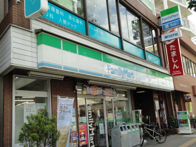 ファミリーマート昭島駅前店