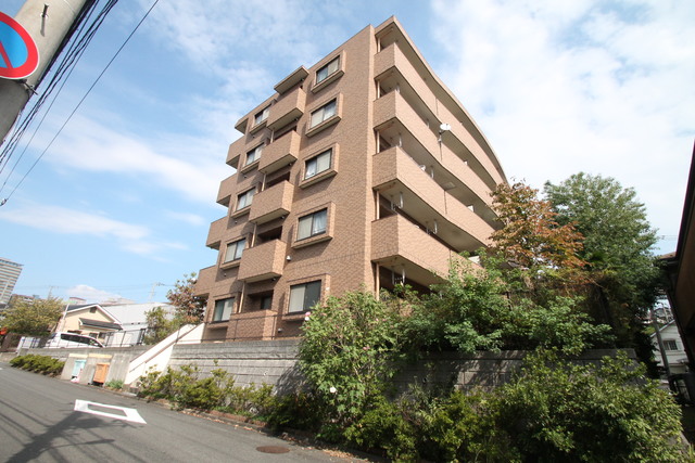 ファミーユ堰場　0101
