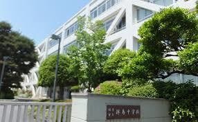 昭島市立拝島中学校